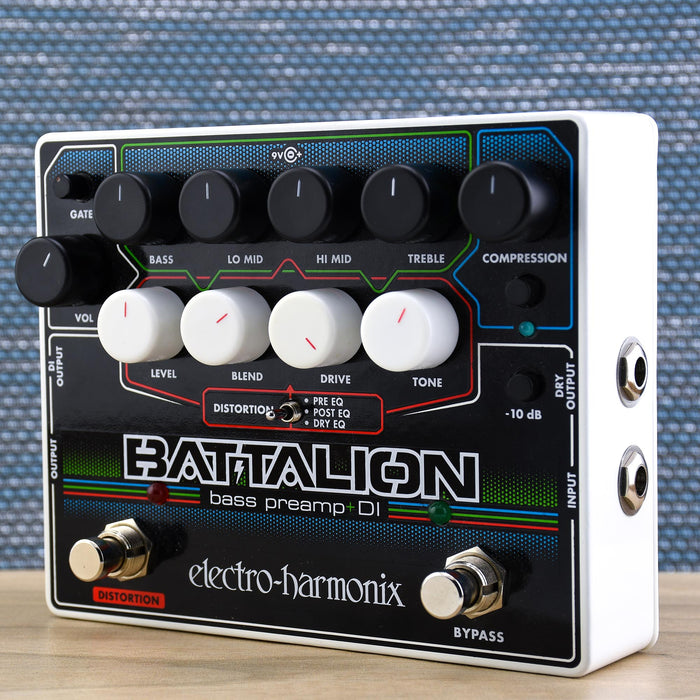 Preamplificador y DI para bajos Electro Harmonix Battalion